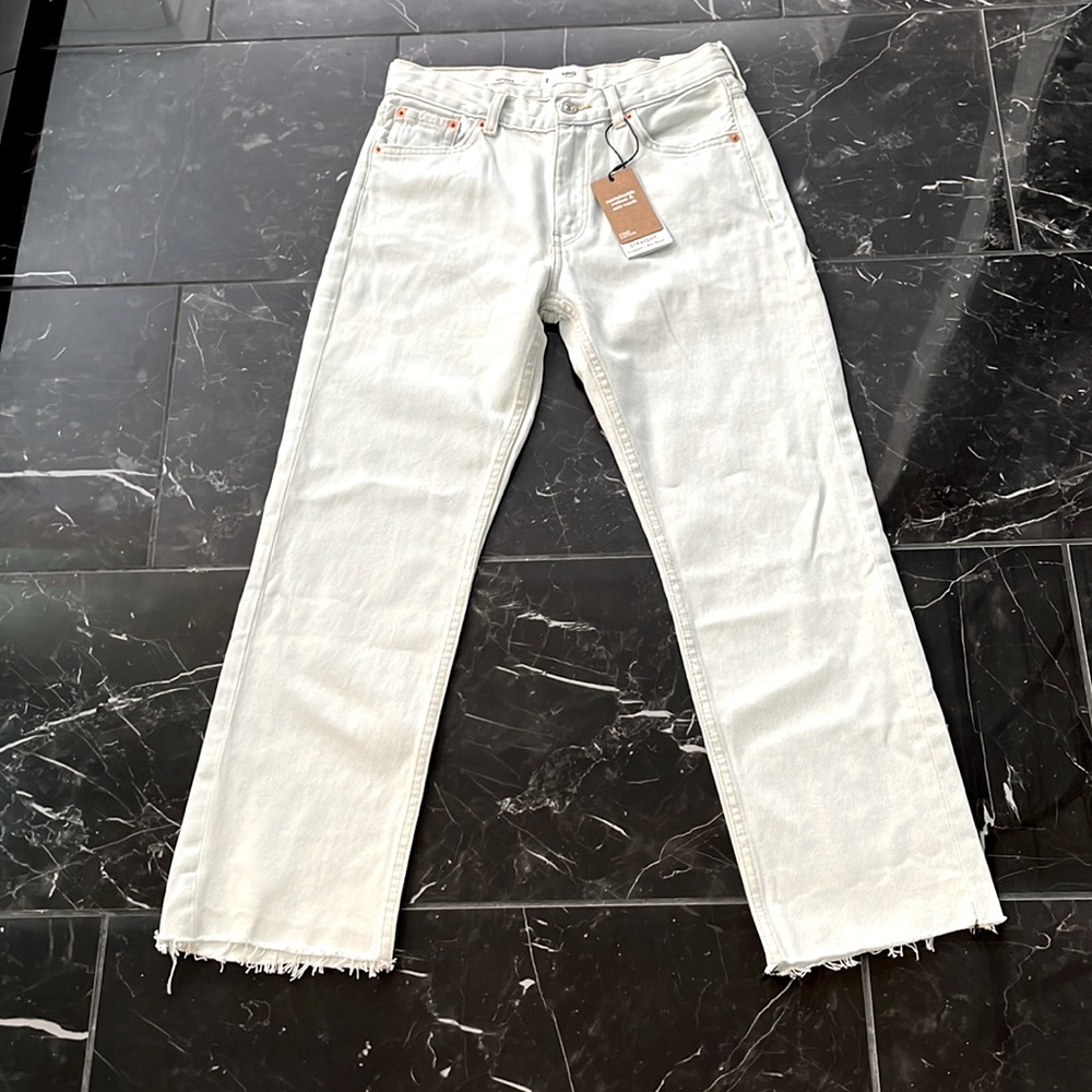 NWT Straight Cropped Mid Waist Jeans